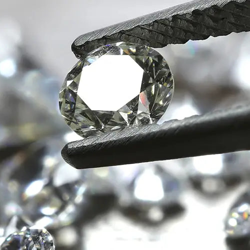 Moissanite vs Diamond: What's the Difference?