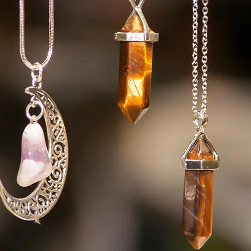 The Trend of Raw Crystal Jewellery: Natural Beauty Unveiled